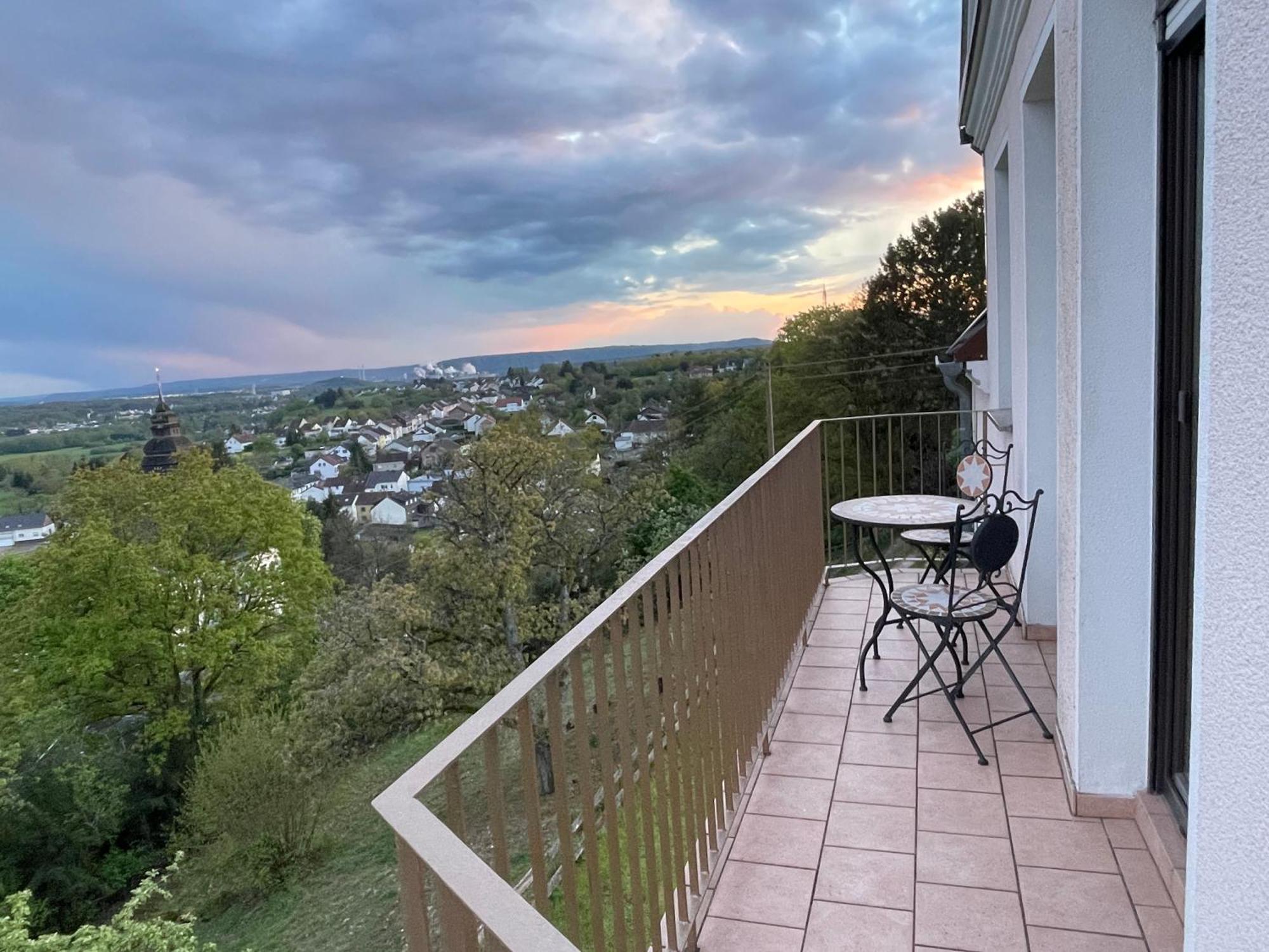 Villa Ueberblick Nalbach Exteriér fotografie